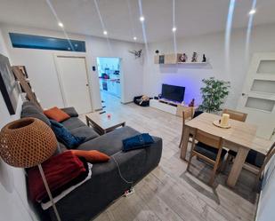 Living room of Flat for sale in Sant Boi de Llobregat  with Air Conditioner, Heating and Parquet flooring