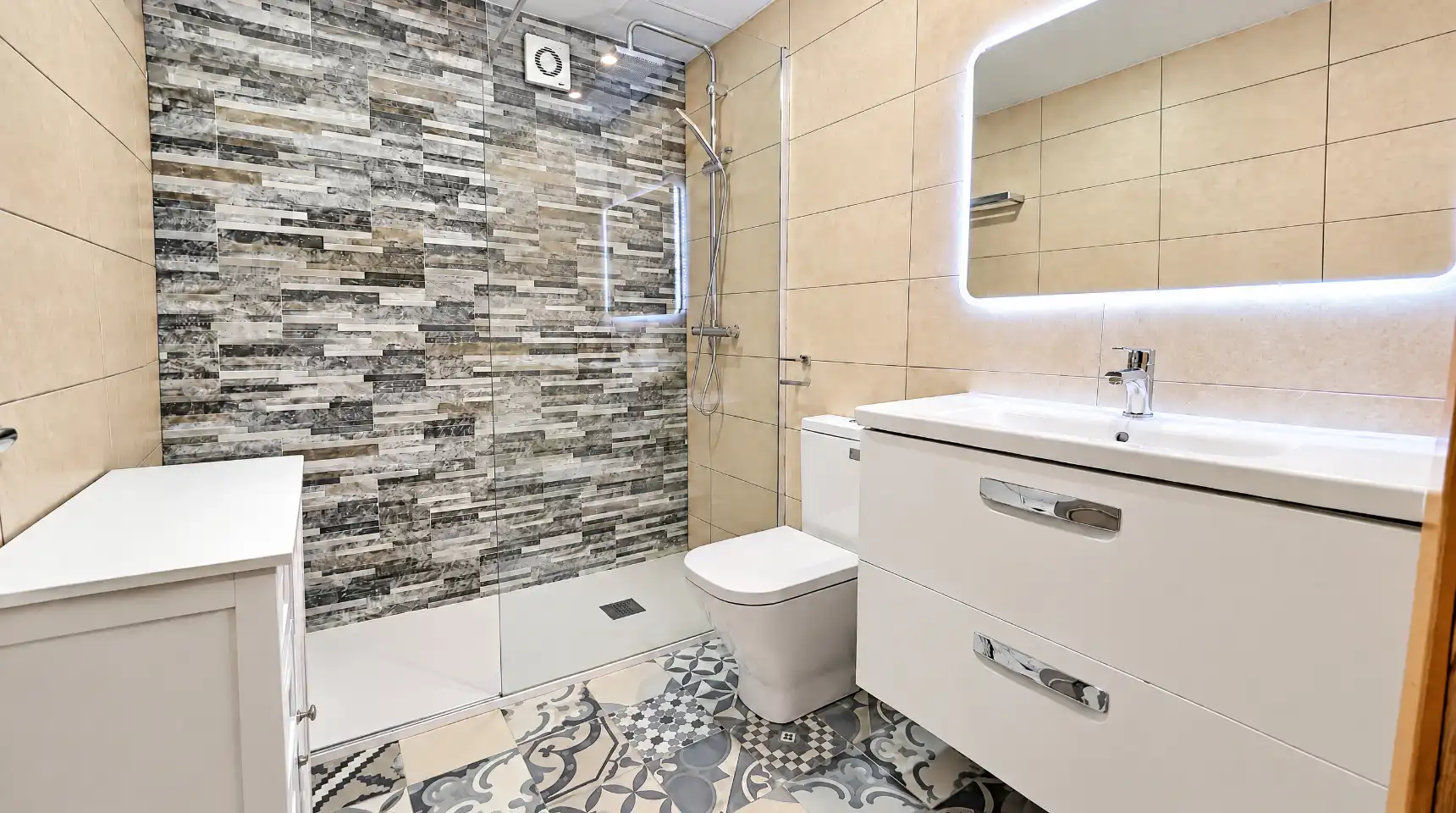 Flat with terrace for sale in Carrer de Claramunt, imagen 9