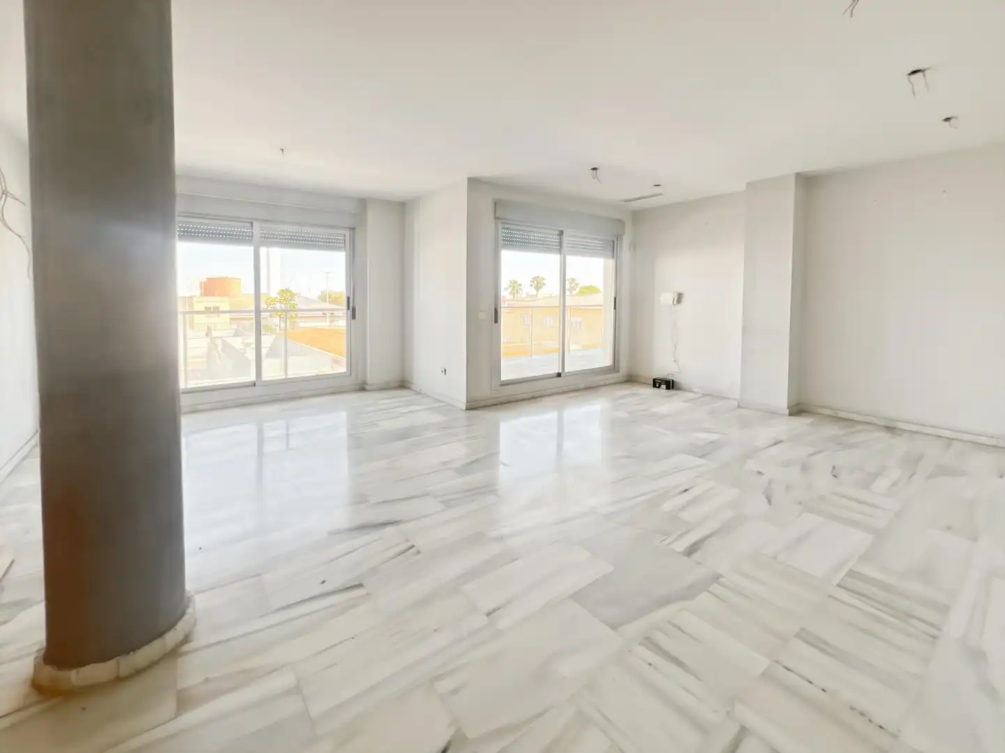Sala d'estar de Pis en venda en Castellón de la Plana / Castelló de la Plana amb Aire condicionat, Terrassa i Traster