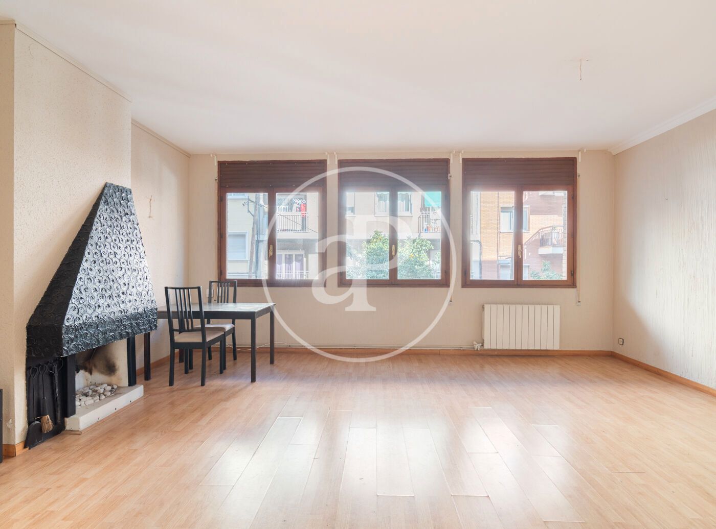 Exterior view of Flat for sale in  Barcelona Capital  with Air Conditioner, Heating and Balcony