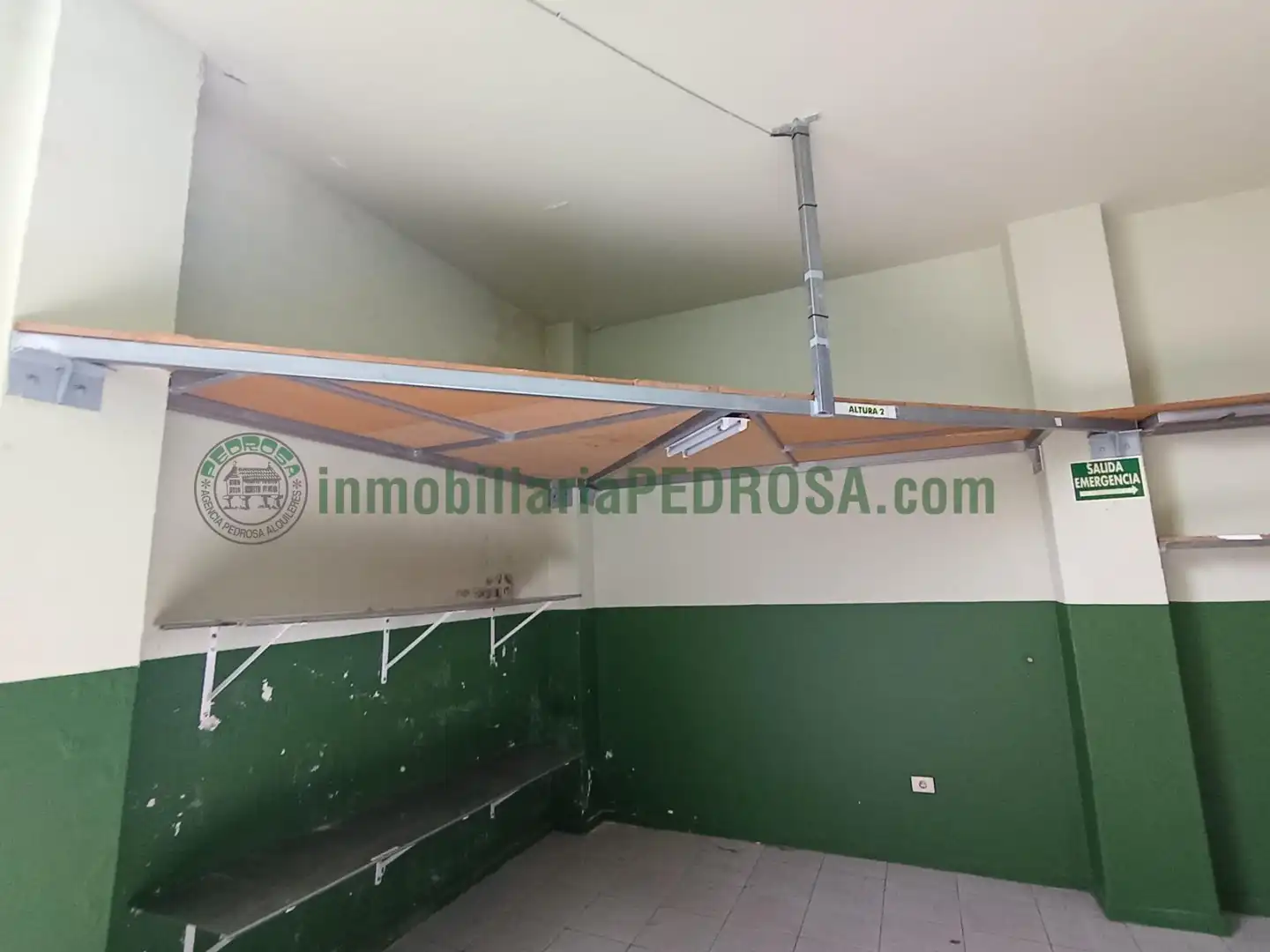 Geschaftsraum zur Miete in Calle de Santa Teresa de Jesús Jornet, A Parda