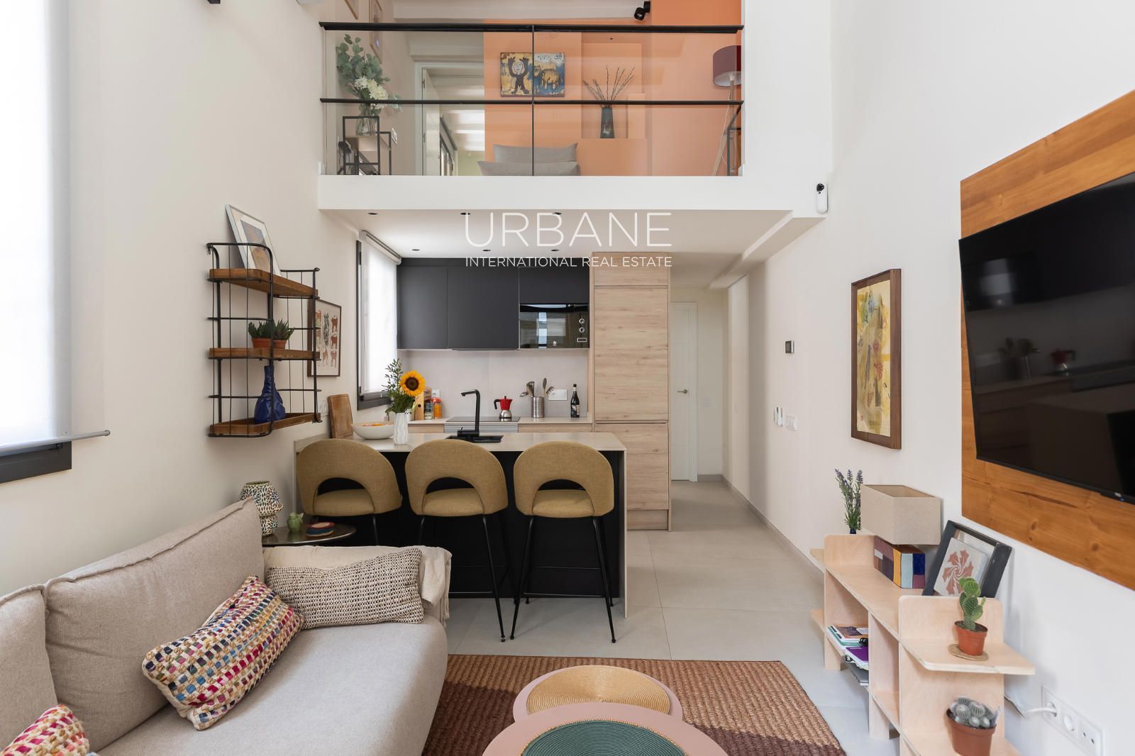 Living room of Duplex to rent in  Barcelona Capital  with Air Conditioner, Heating and Furnished