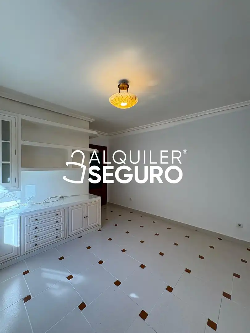 Habitación de Piso de alquiler en Puente de Vallecas