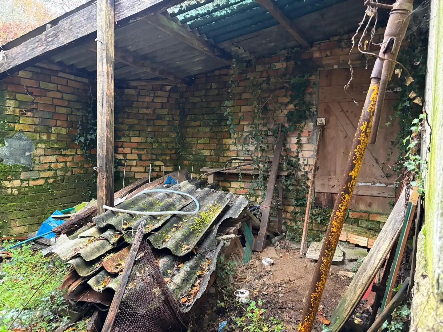 Vista exterior de Casa o xalet en venda en Covelo amb Jardí privat