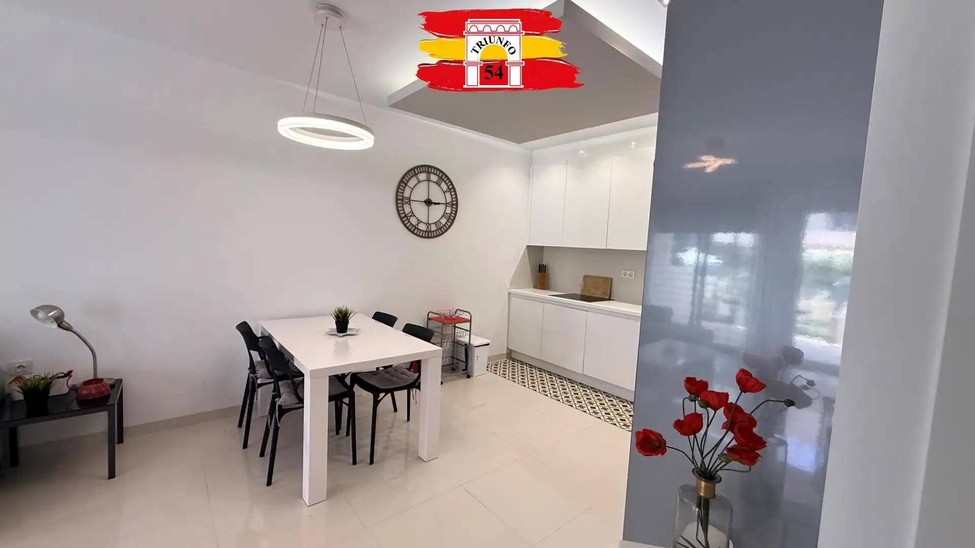 Menjador de Casa o xalet en venda en Pilar de la Horadada amb Aire condicionat, Terrassa i Moblat