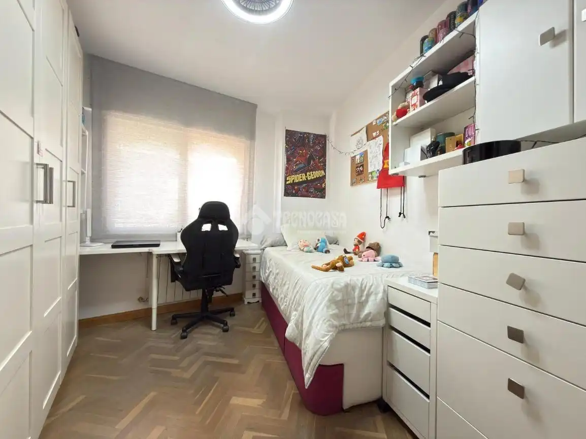 Habitación de Piso en venta en Alcobendas con Aire acondicionado, Parquet y Balcón