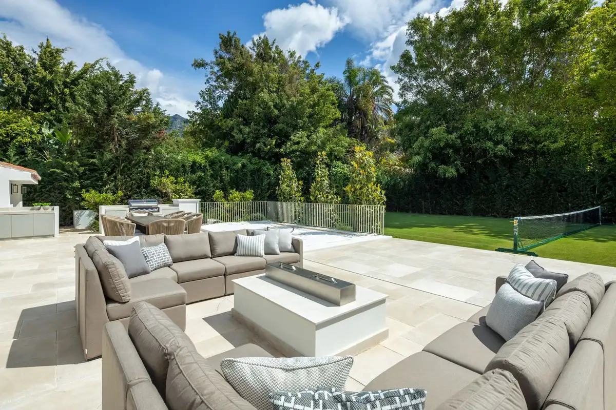 Terrasse von Haus oder Chalet zum Verkauf in Marbella mit Klimaanlage, Privatgarten und Terrasse