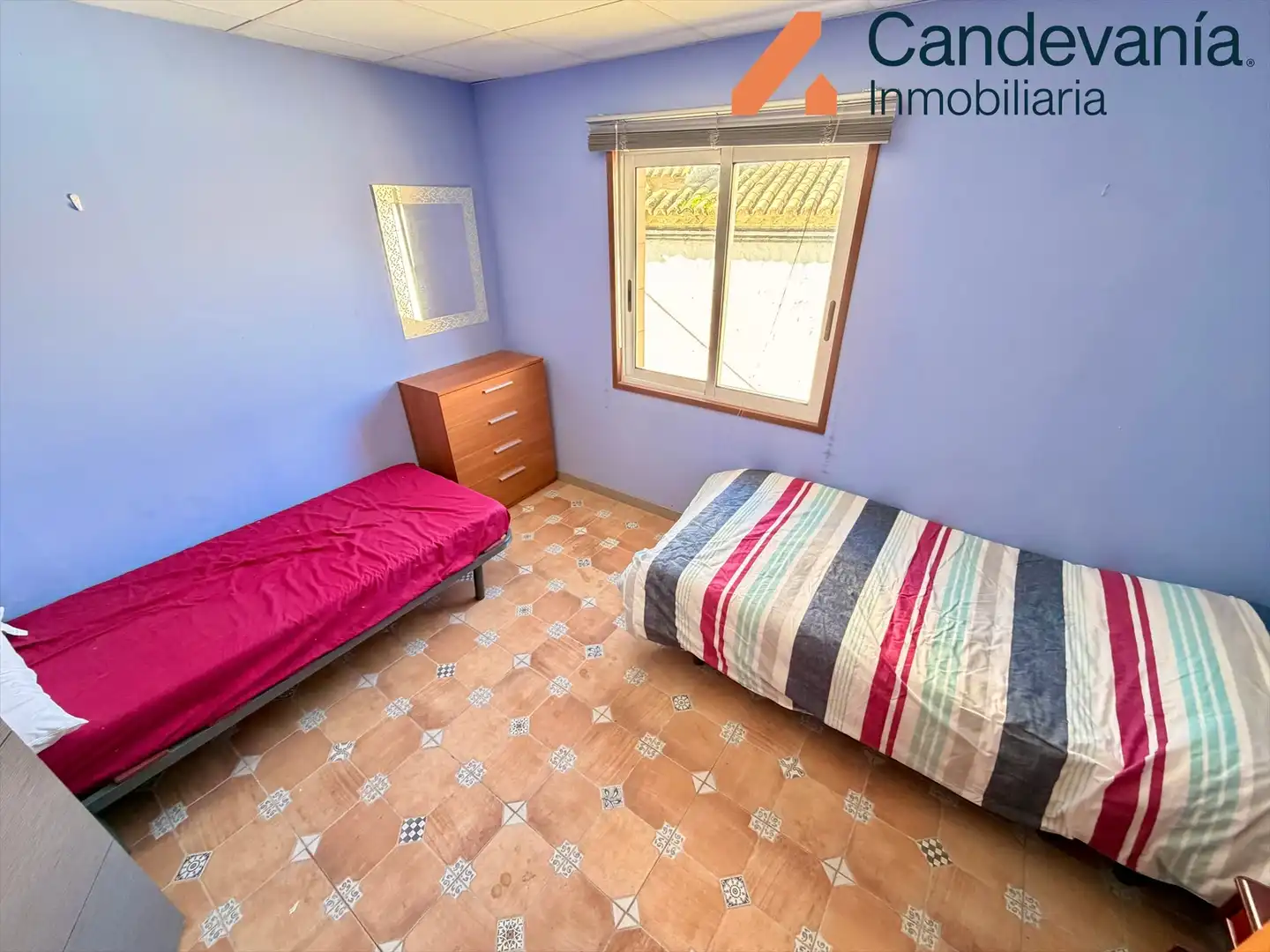 Habitación de Casa o chalet en venta en Gurrea de Gállego con Calefacción y Jardín privado