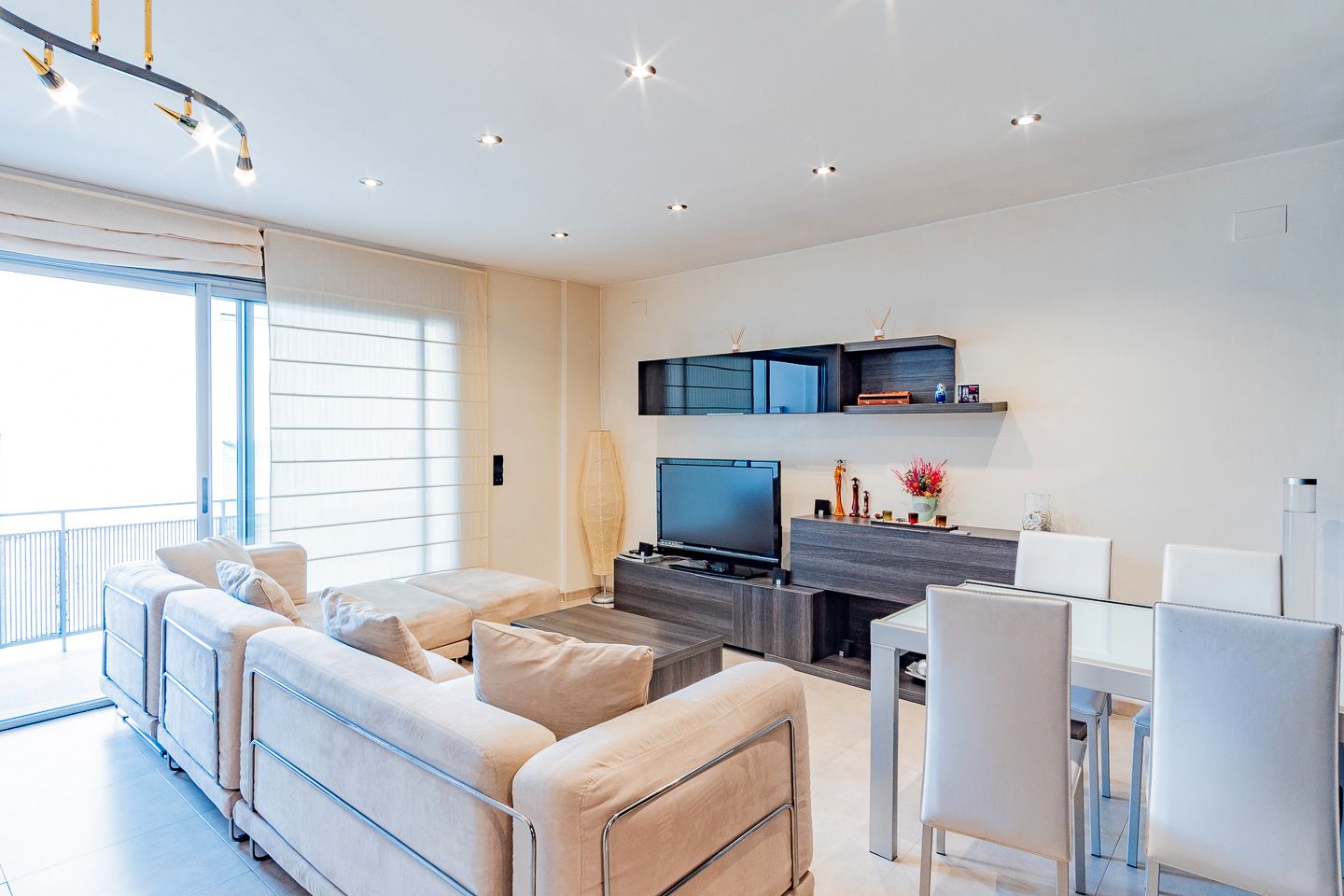 Sala de estar de Apartamento en venta en Llançà con Terraza y Trastero