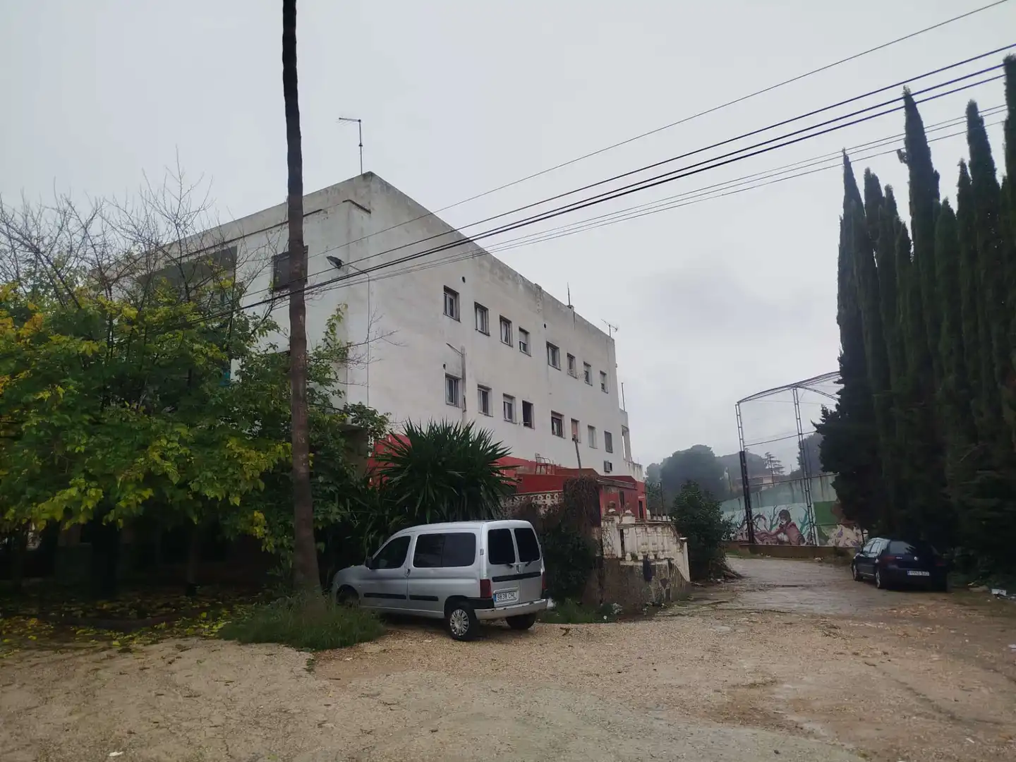 Vista exterior de Edificio en venta en Chiva con Piscina comunitaria