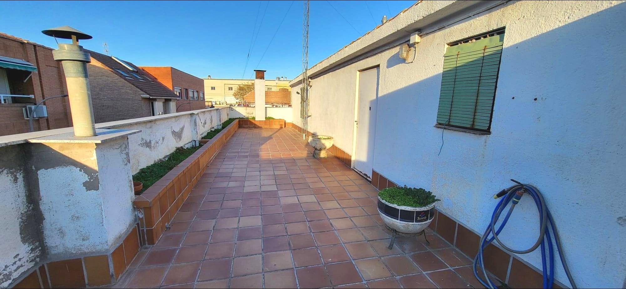 Building for sale in Praderón