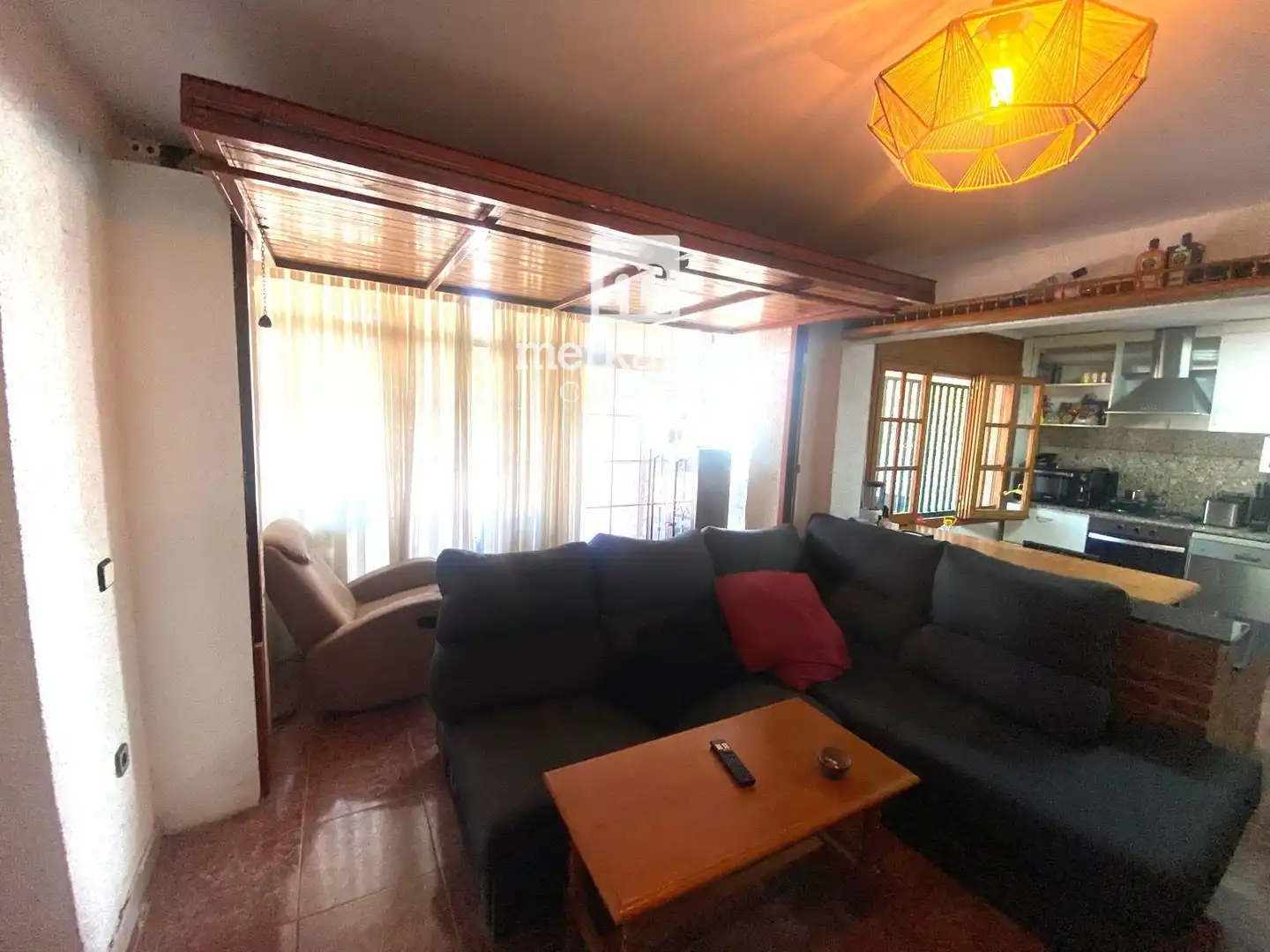 Sala d'estar de Casa o xalet en venda en Cunit amb Jardí privat, Terrassa i Traster