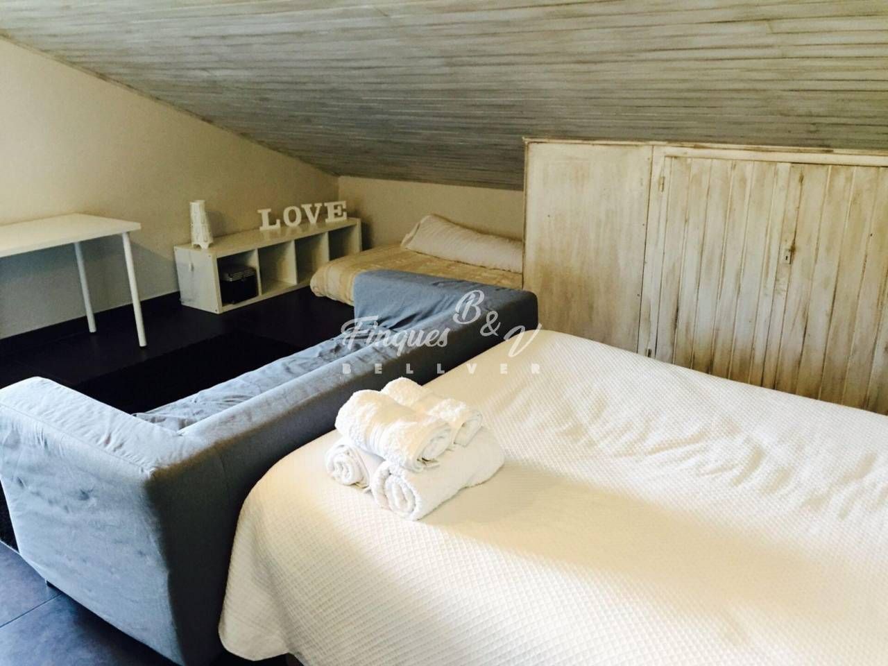 Dormitori de Estudi de lloguer en Bellver de Cerdanya amb Calefacció i Moblat