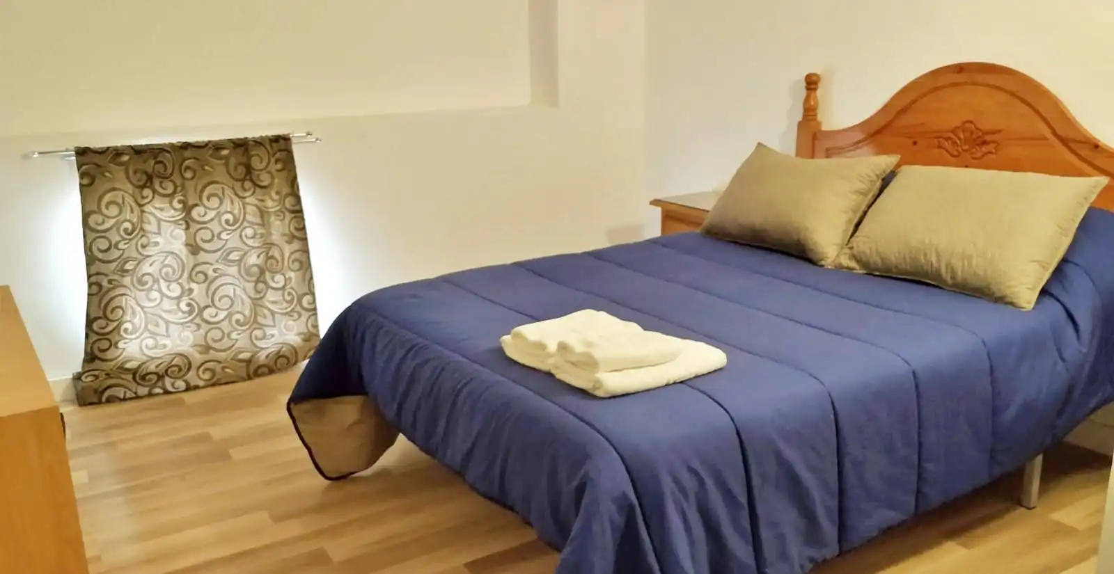 Habitación de Casa o chalet en venta en Alcalá del Júcar con Aire acondicionado, Jardín privado y Terraza