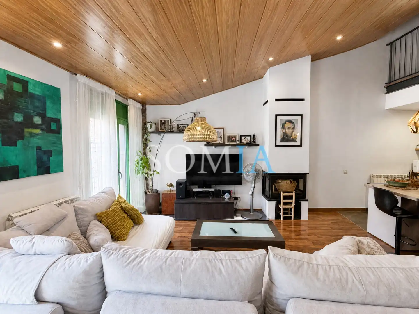 Sala d'estar de Dúplex en venda en Sant Celoni amb Calefacció, Jardí privat i Parquet