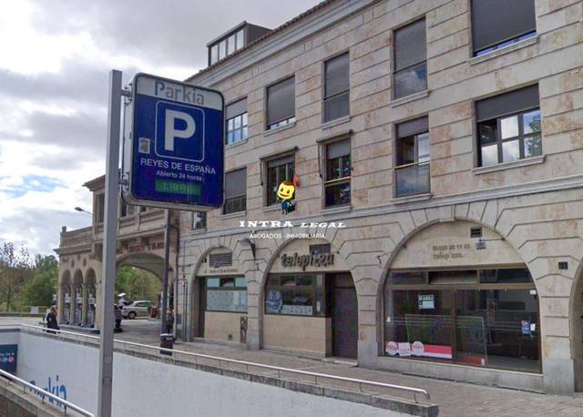 Local comercial en Alquiler en Avenida de los Reyes de España en San Esteban - San Cristóbal