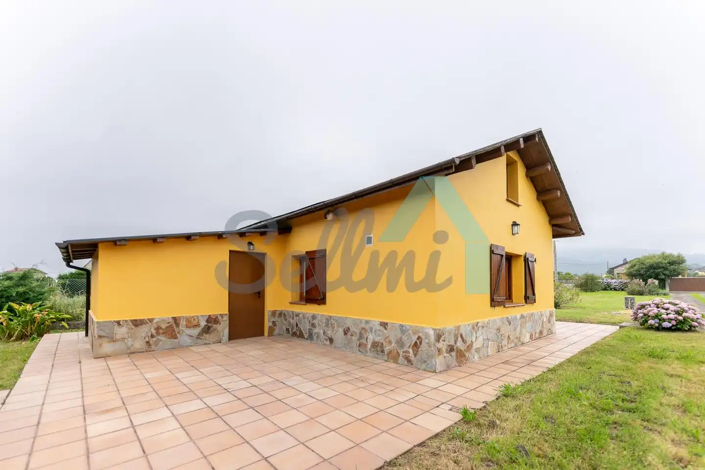 Exterior view of Houses for sale in Valdés - Luarca  with Private garden, Parquet flooring and Terrace
