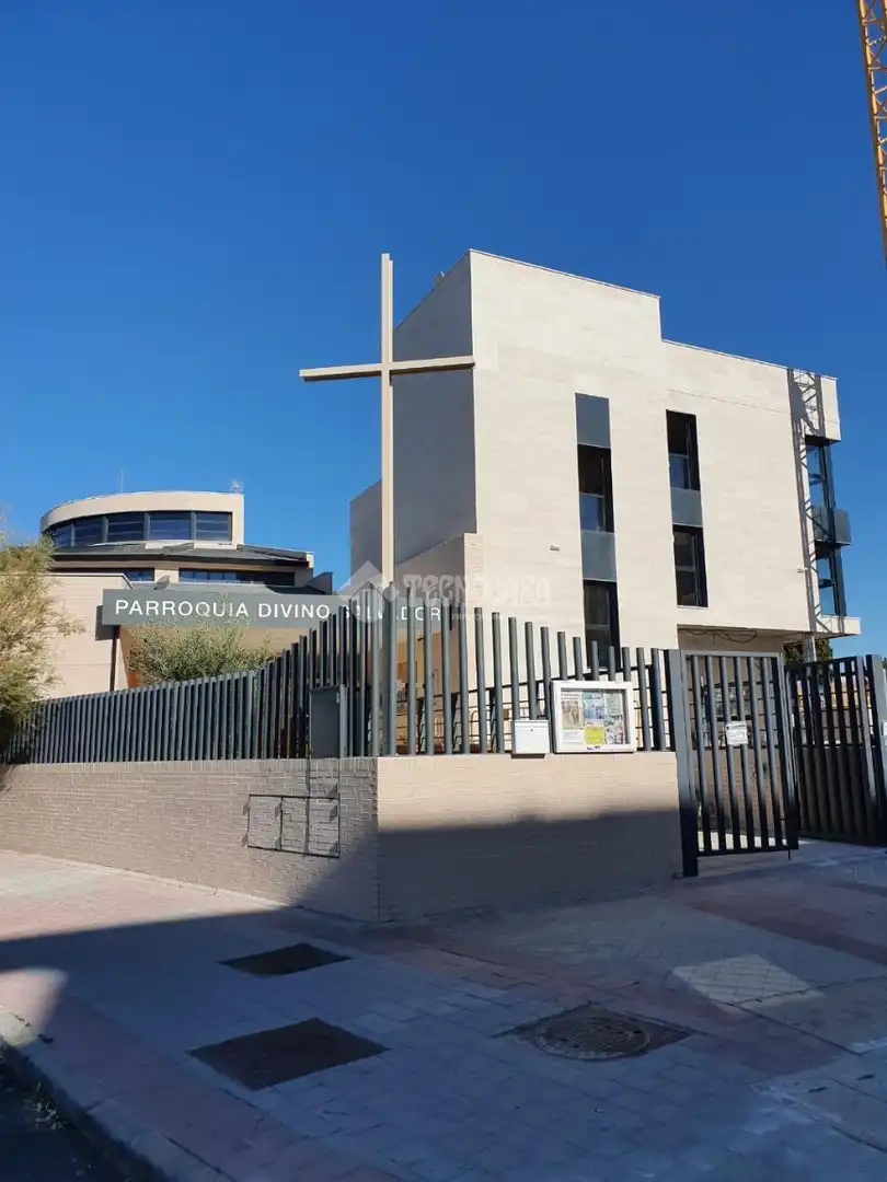 Vista exterior de Ático en venta en Madrid con Aire acondicionado, Calefacción y Terraza