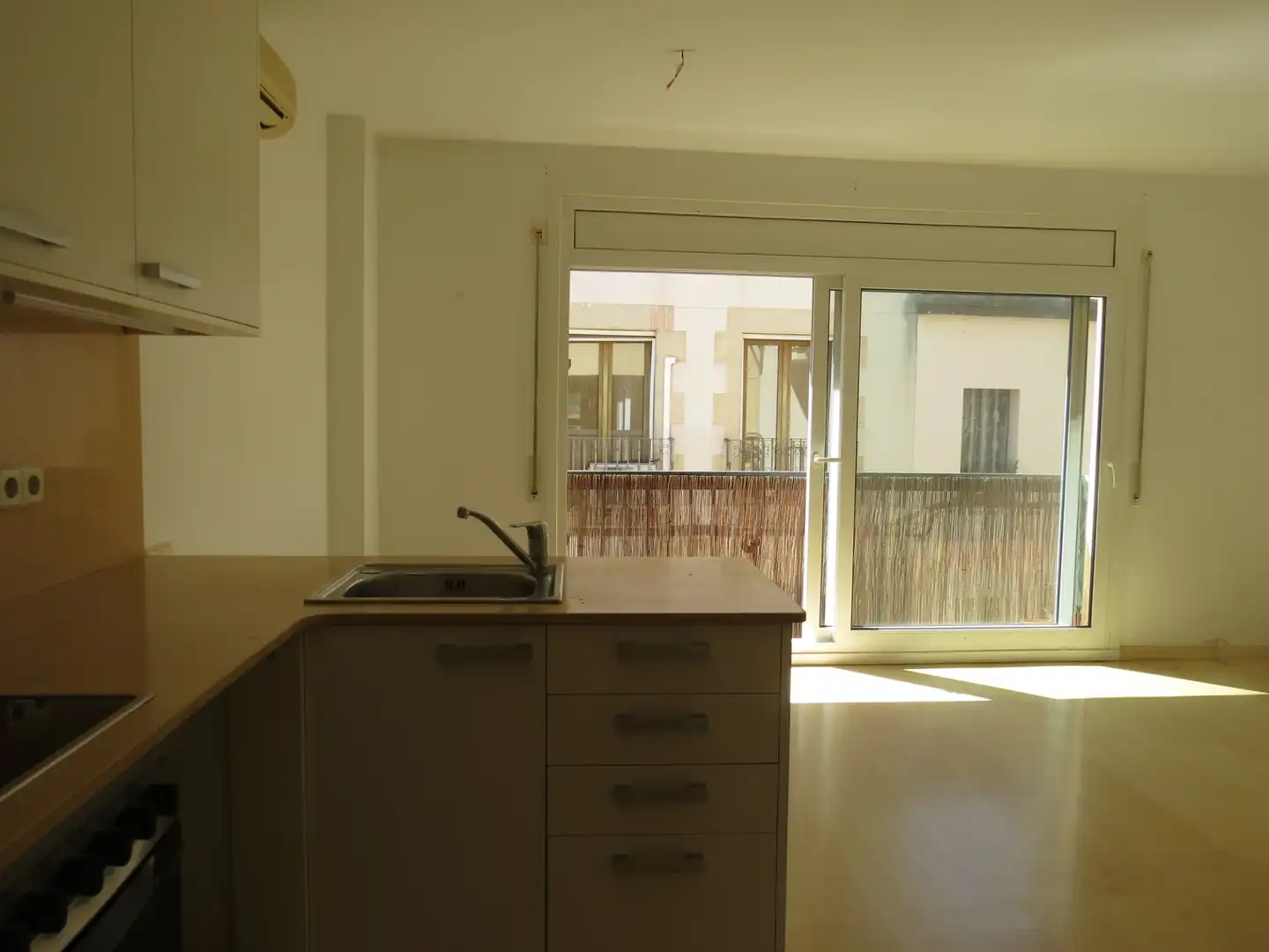 Cocina de Apartamento en venta en Sant Andreu de Llavaneres con Aire acondicionado, Calefacción y Parquet