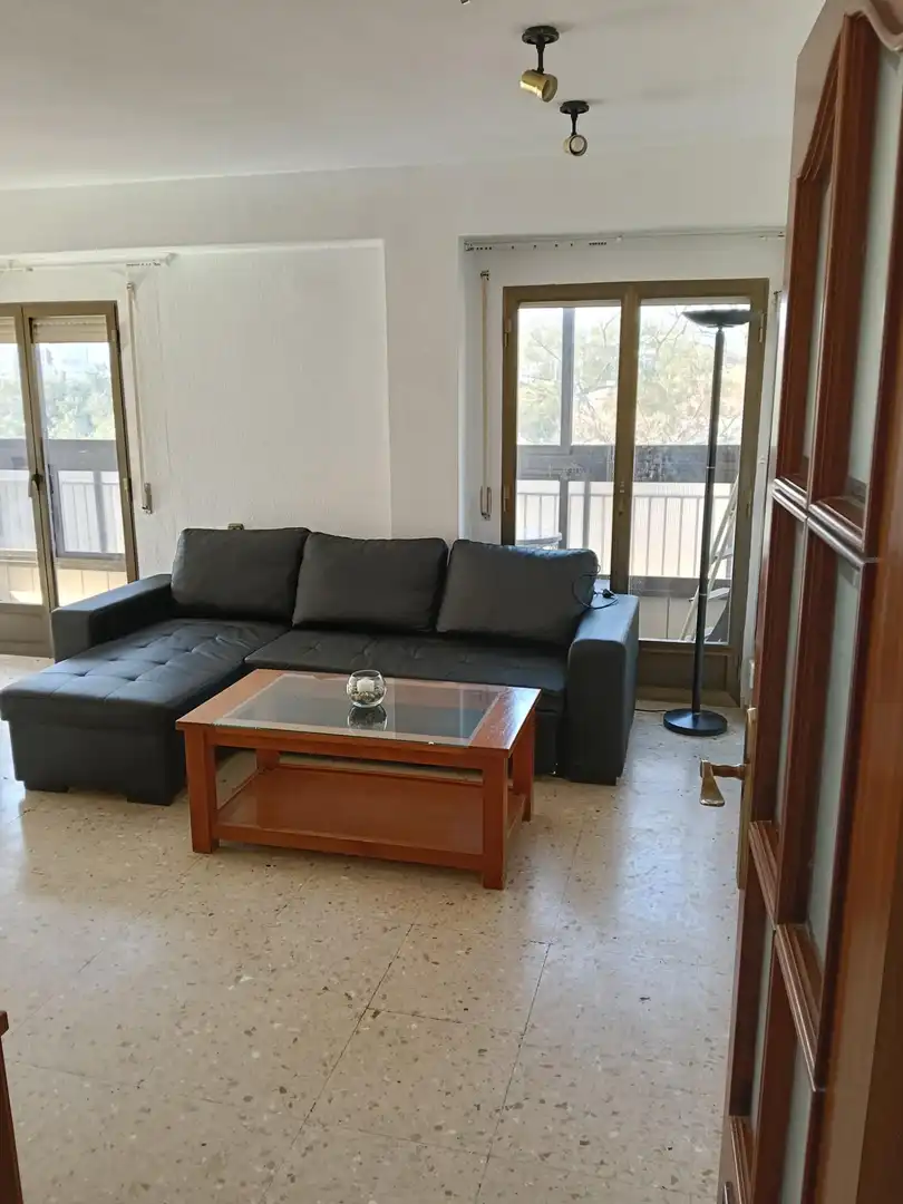 Sala d'estar de Pis en venda en Alicante / Alacant amb Aire condicionat, Terrassa i Moblat