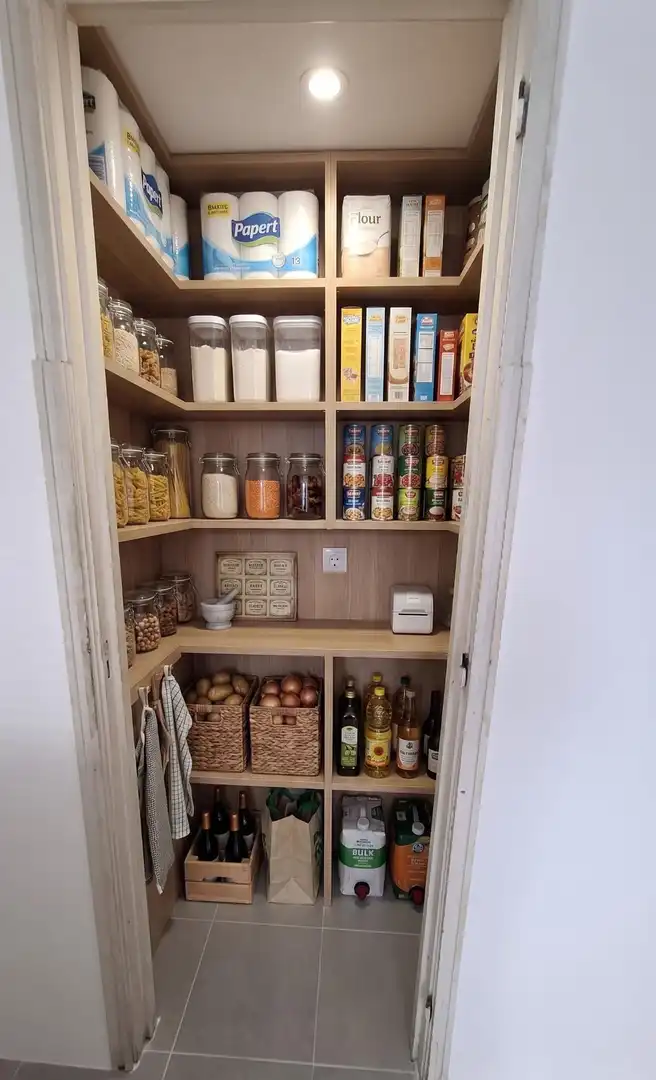 Kitchen of Flat for sale in Ourense Capital   with Parquet flooring, Storage room and Balcony