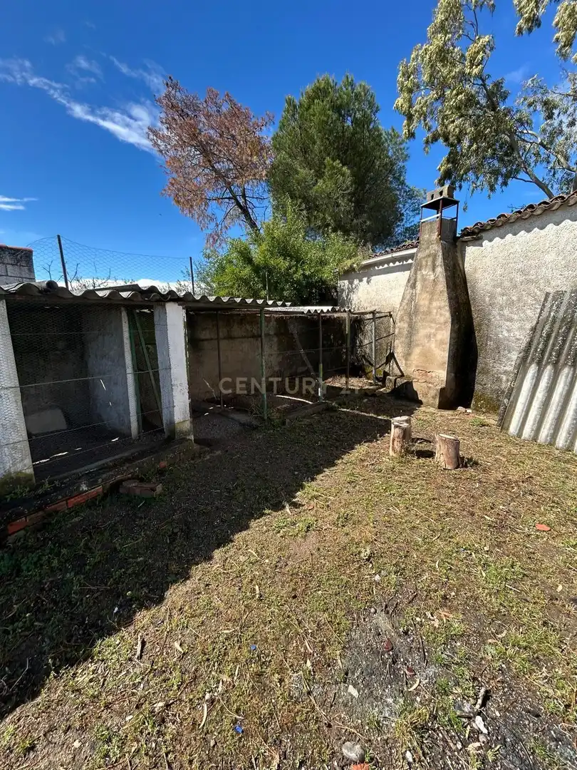 Houses for sale in Arroyo de la Luz  with Air Conditioner, Private garden and Swimming Pool