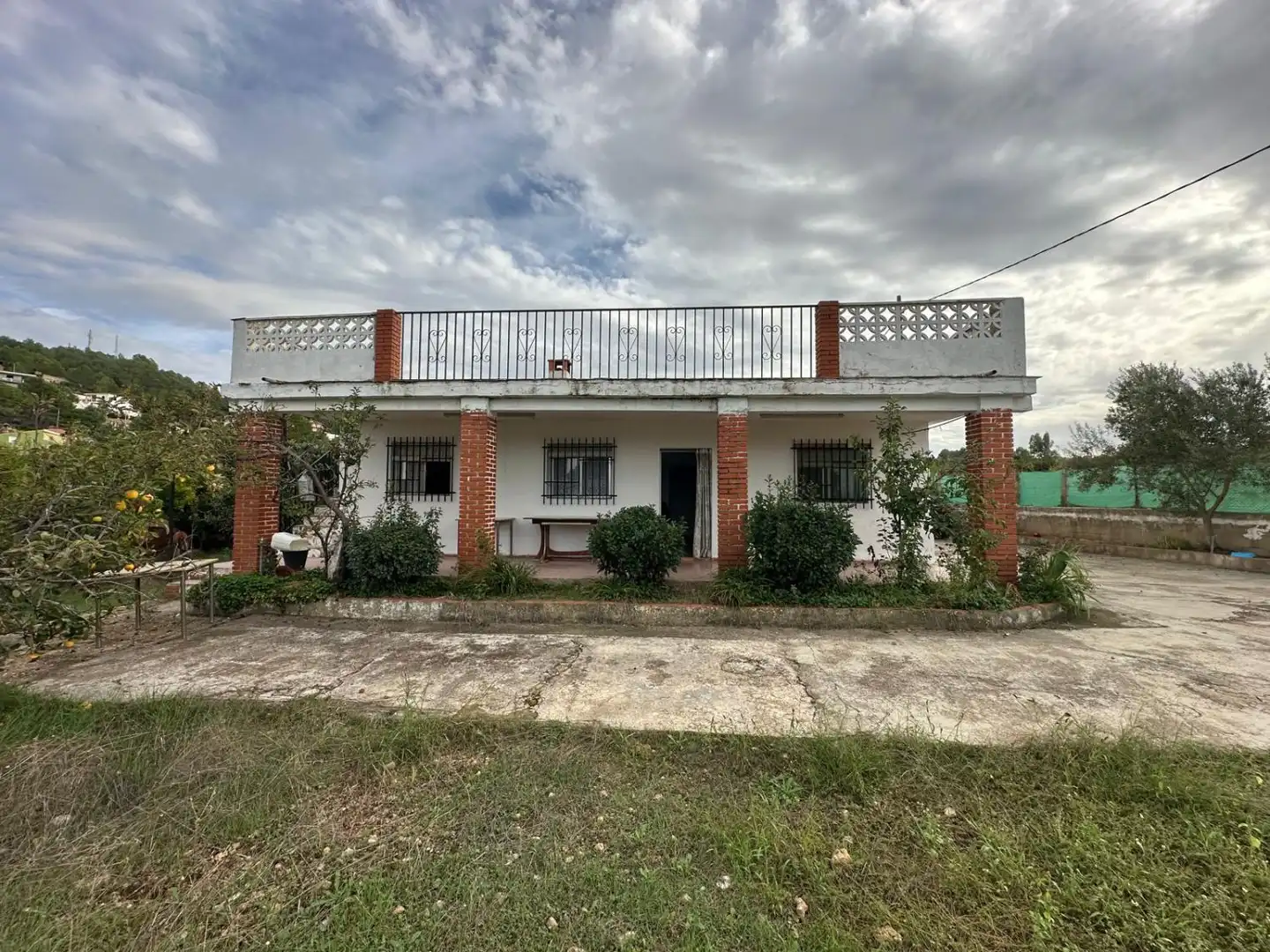 Detached house with pool for sale in Real