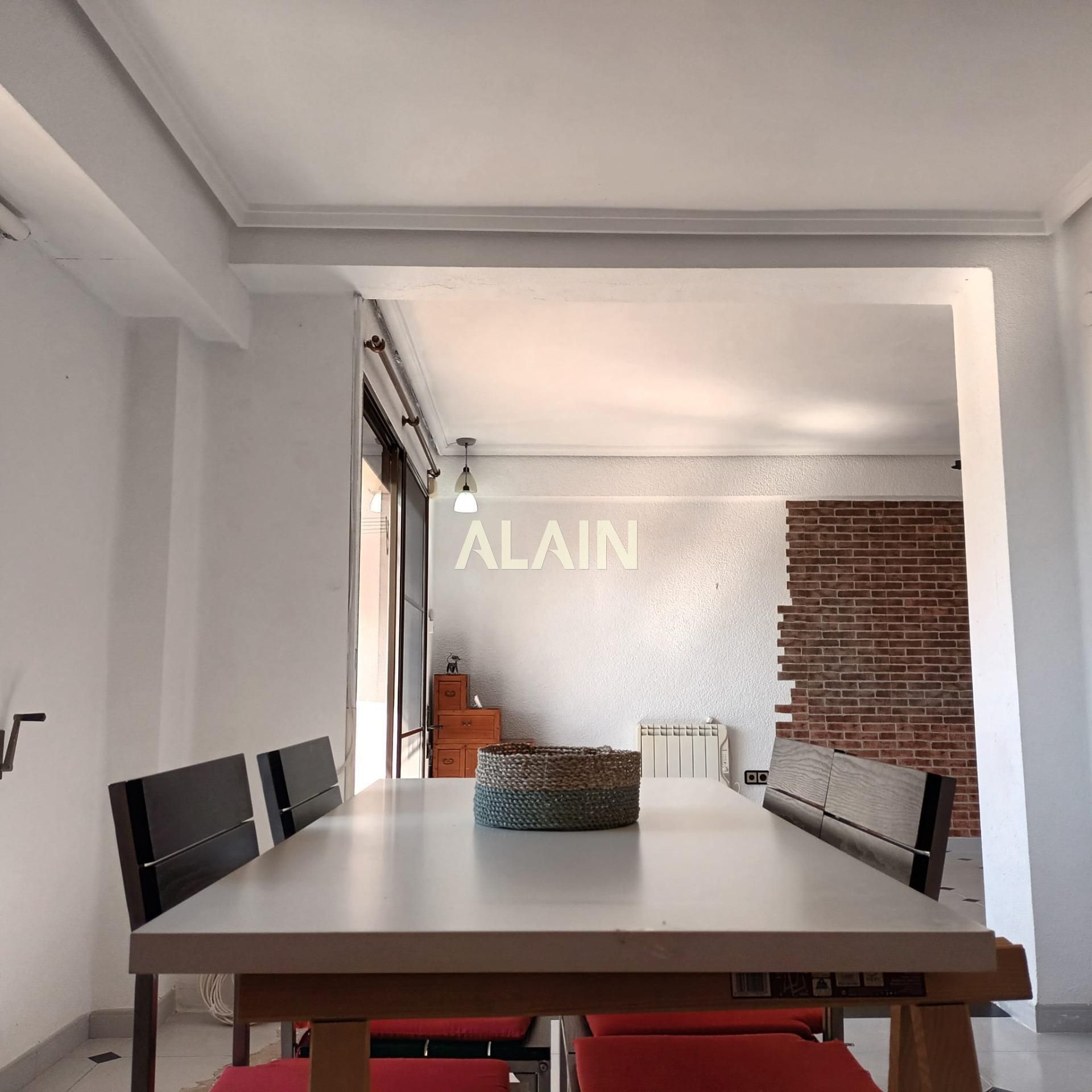 Comedor de Piso en venta en  Valencia Capital con Aire acondicionado, Terraza y Balcón
