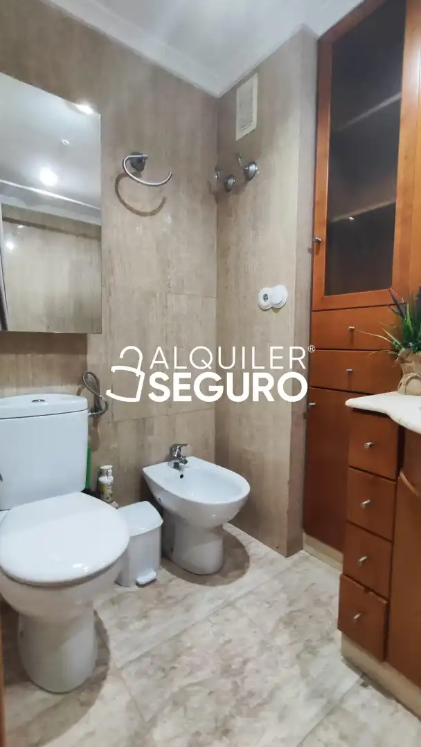 Bany de Pis de lloguer en Jesús