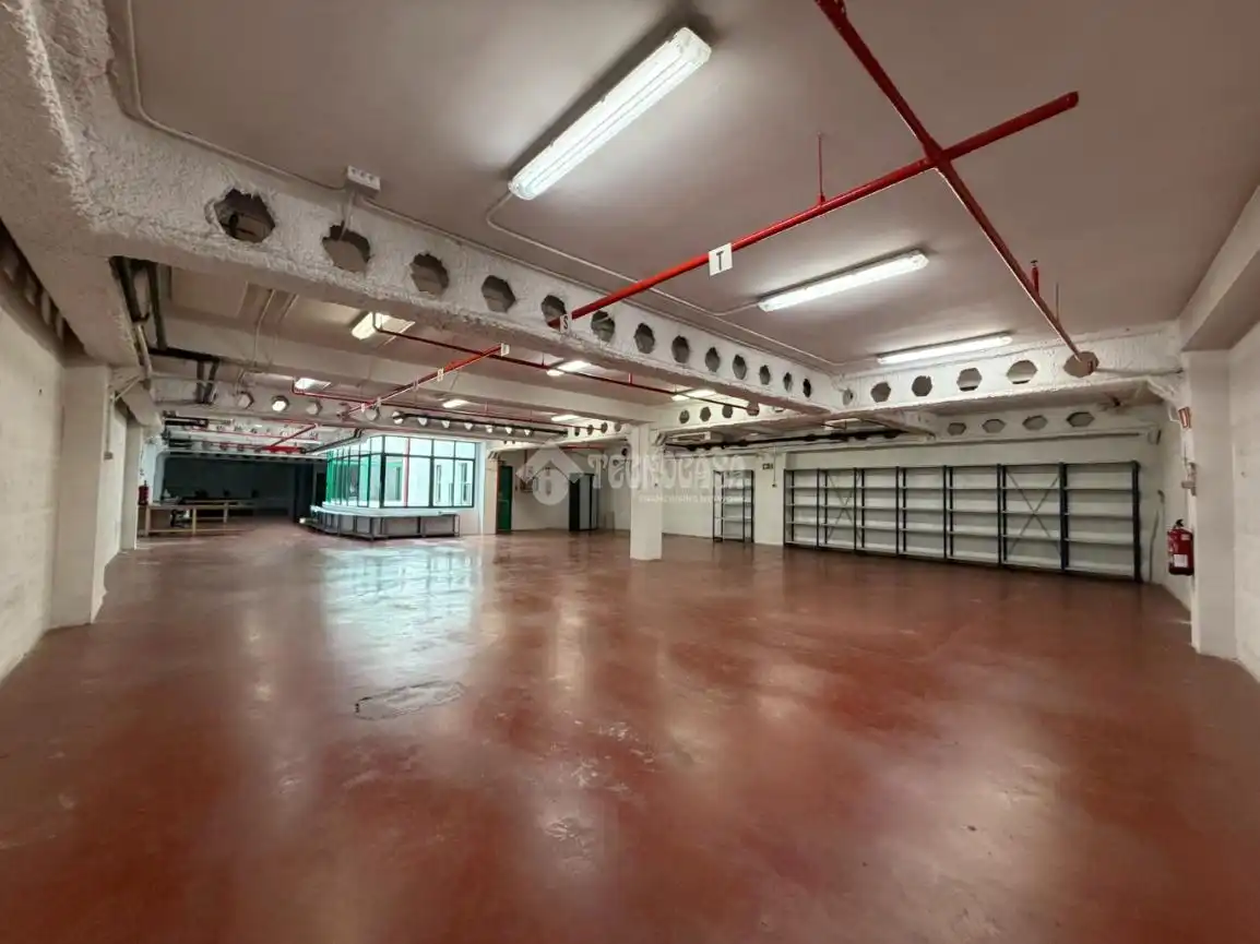 Gebäude zur Miete in Madrid