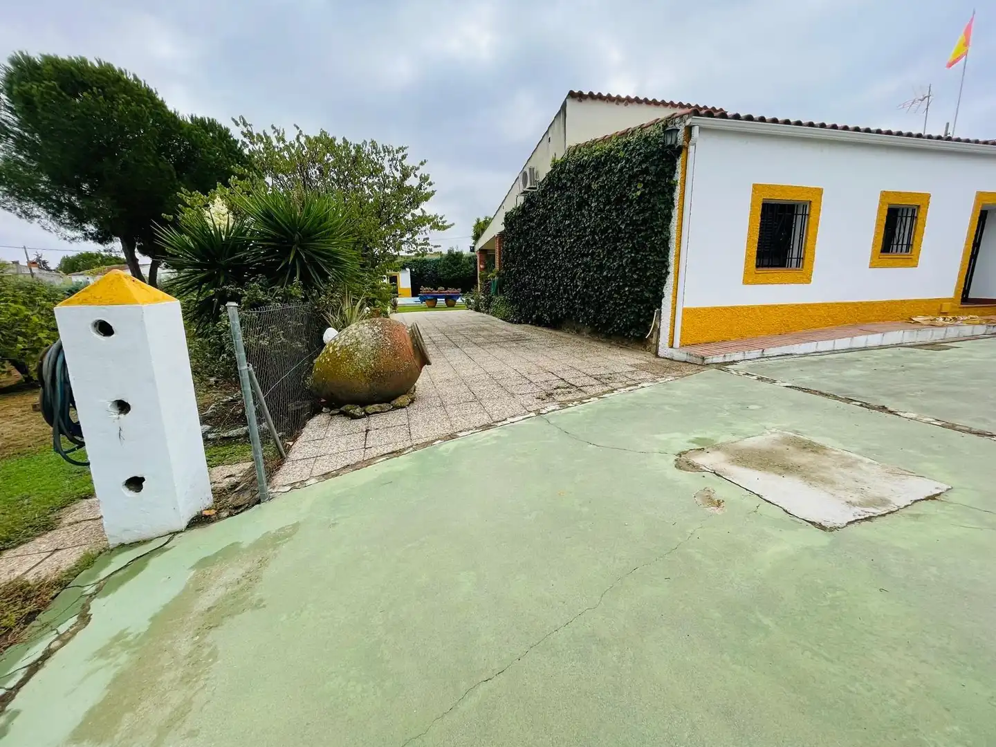 Vista exterior de Casa o chalet en venta en Casar de Cáceres con Aire acondicionado, Jardín privado y Terraza
