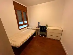 Schlafzimmer von Wohnung zum Verkauf in Vic mit Heizung, Möbliert und Ofen