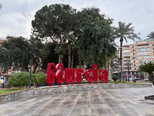 Außenansicht von Wohnung zum Verkauf in Murcia mit Klimaanlage, Terrasse und Abstellraum