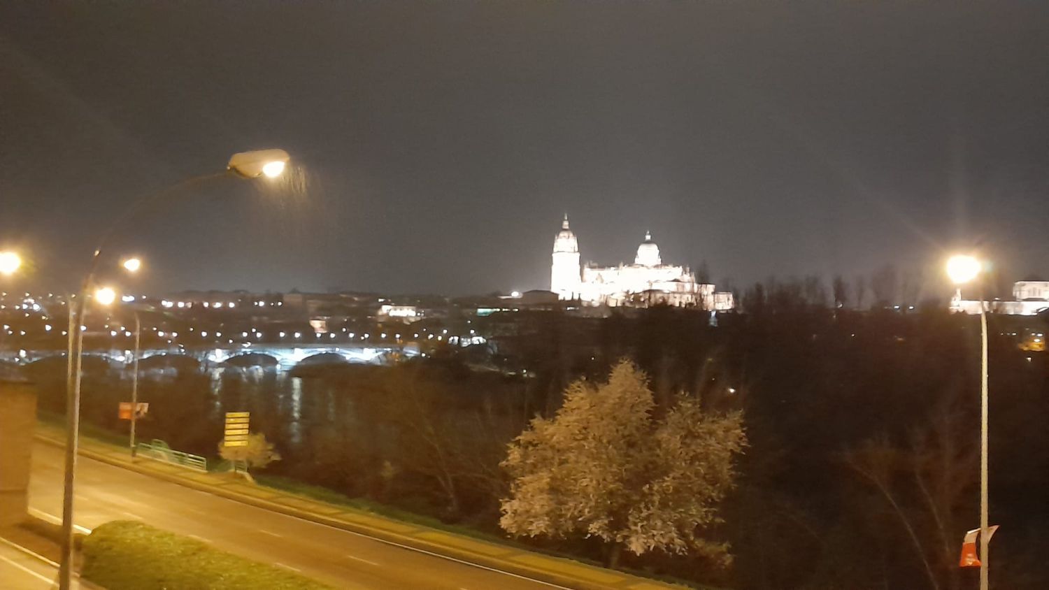 Vista exterior de Piso en venta en Salamanca Capital con Calefacción