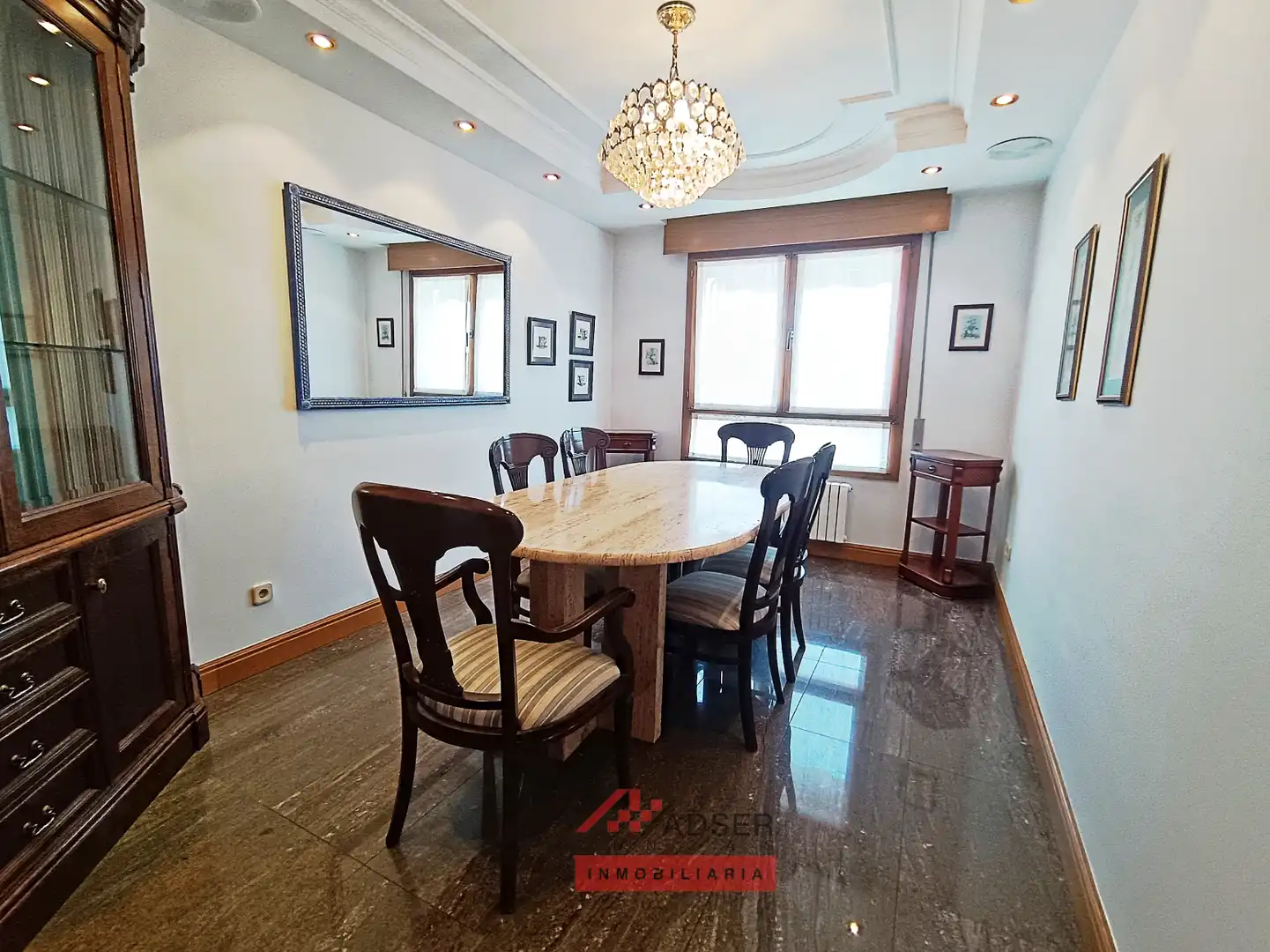 Comedor de Piso en venta en  Logroño con Calefacción, Parquet y Terraza
