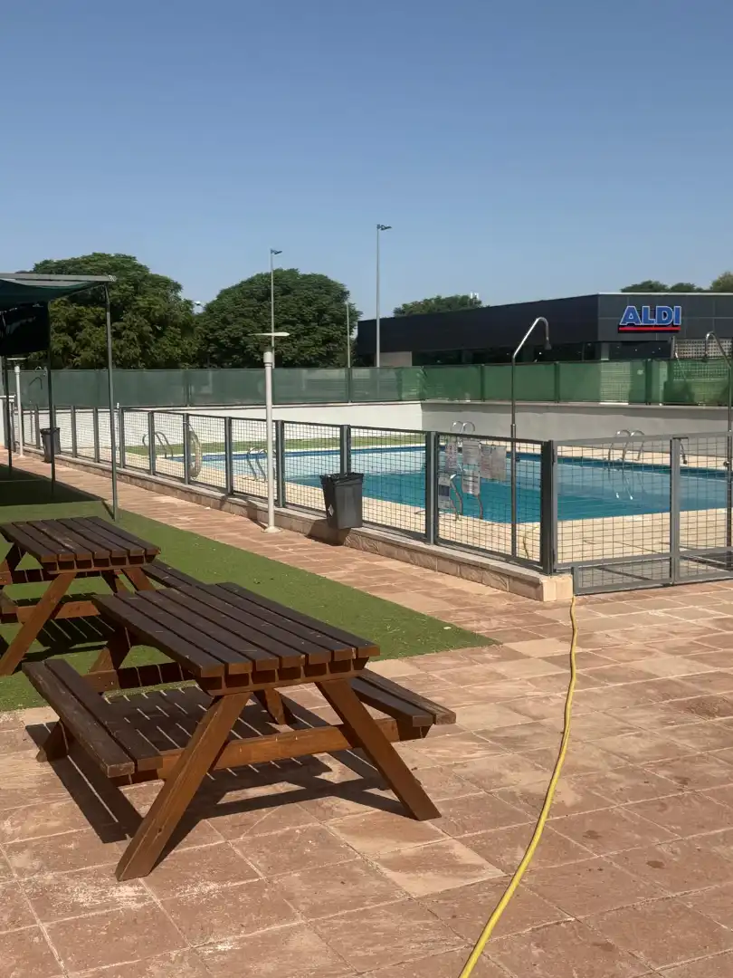Piscina de Pis en venda en Ciudad Real amb Calefacció, Parquet i Traster