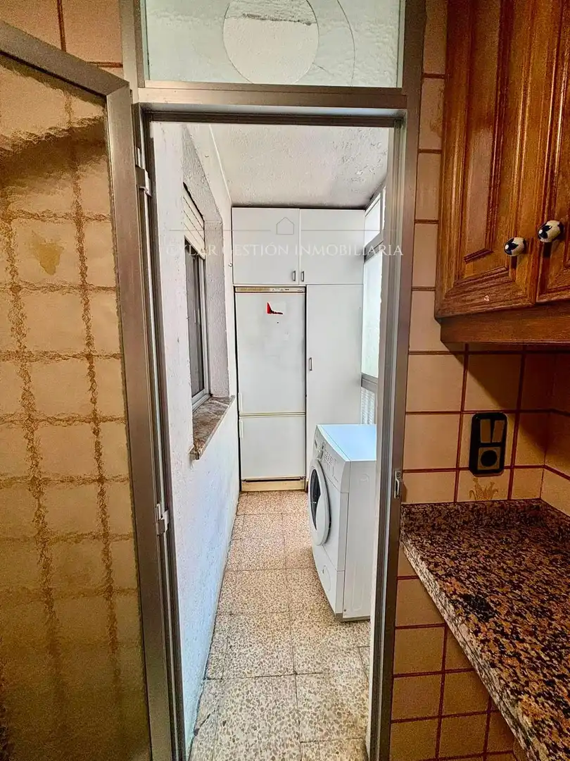 Cocina de Piso en venta en Salamanca con Calefacción, Terraza y Piscina