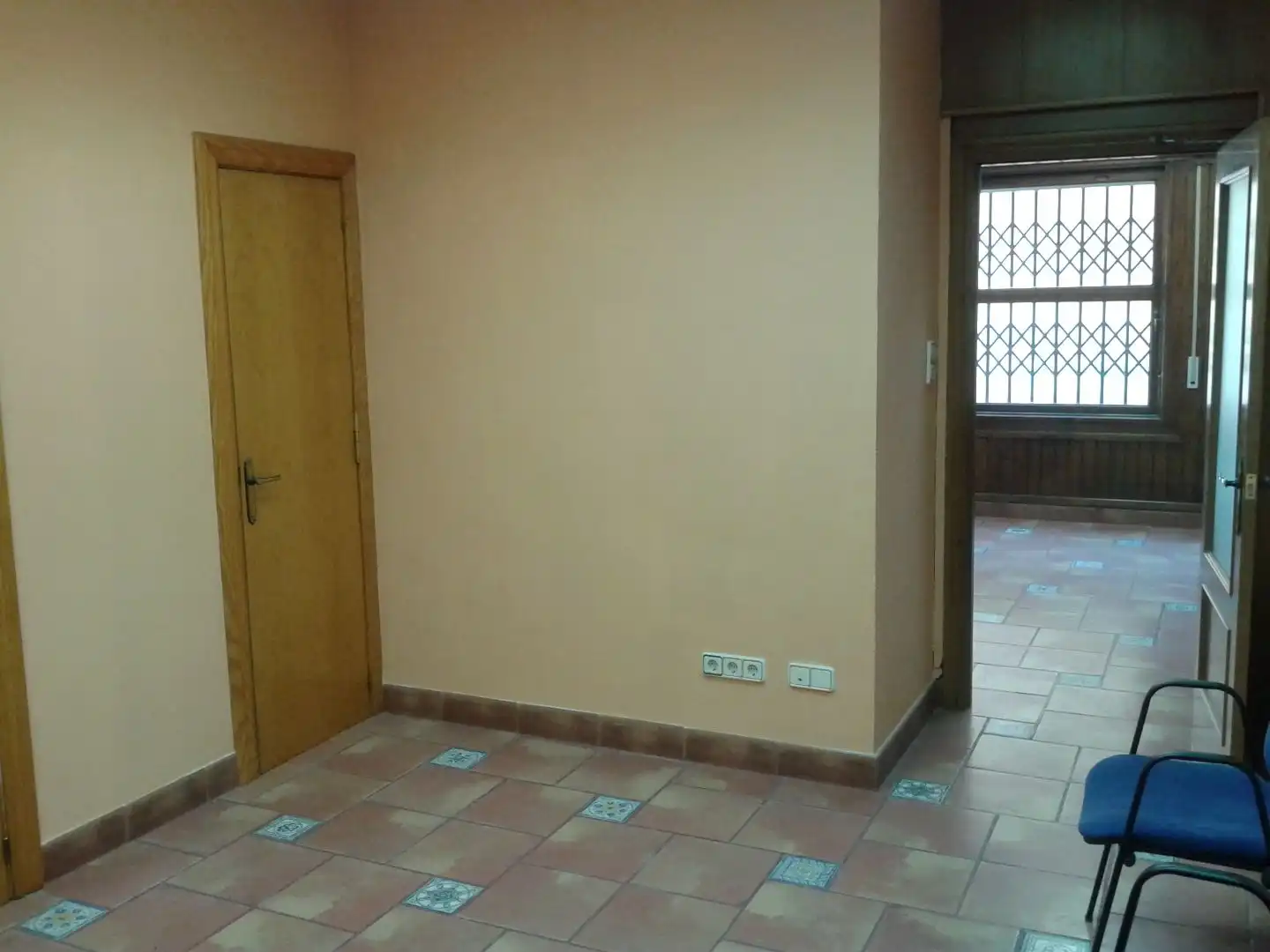 Büro zur Miete in Monzón, Huesca