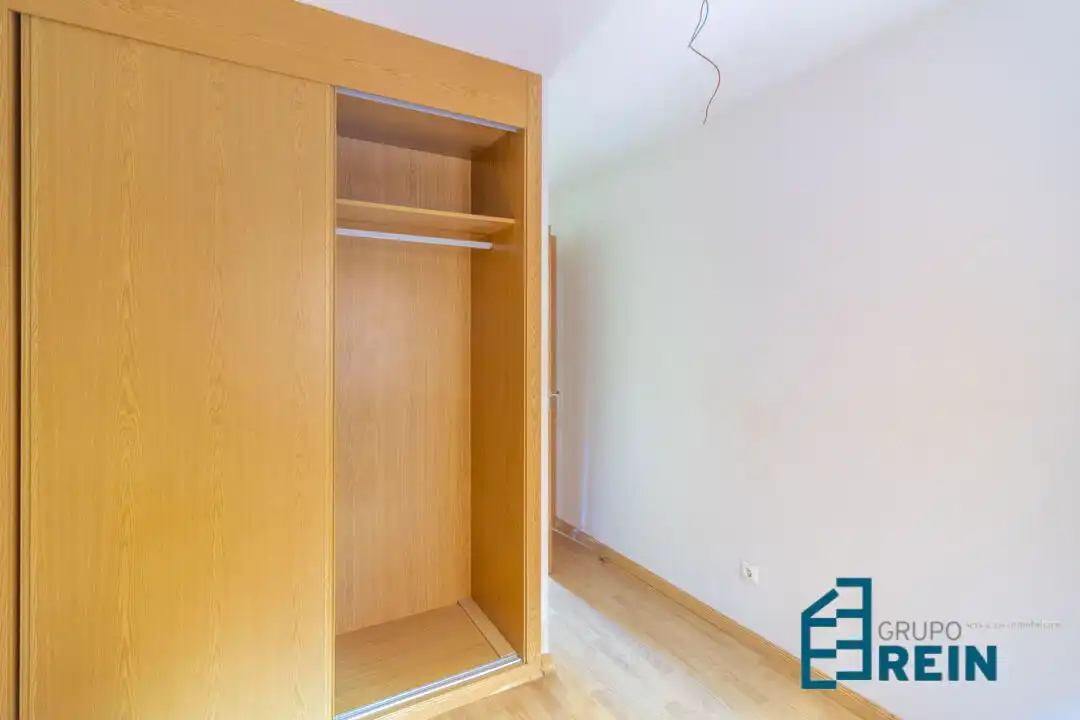 Habitación de Piso en venta en Recas con Calefacción