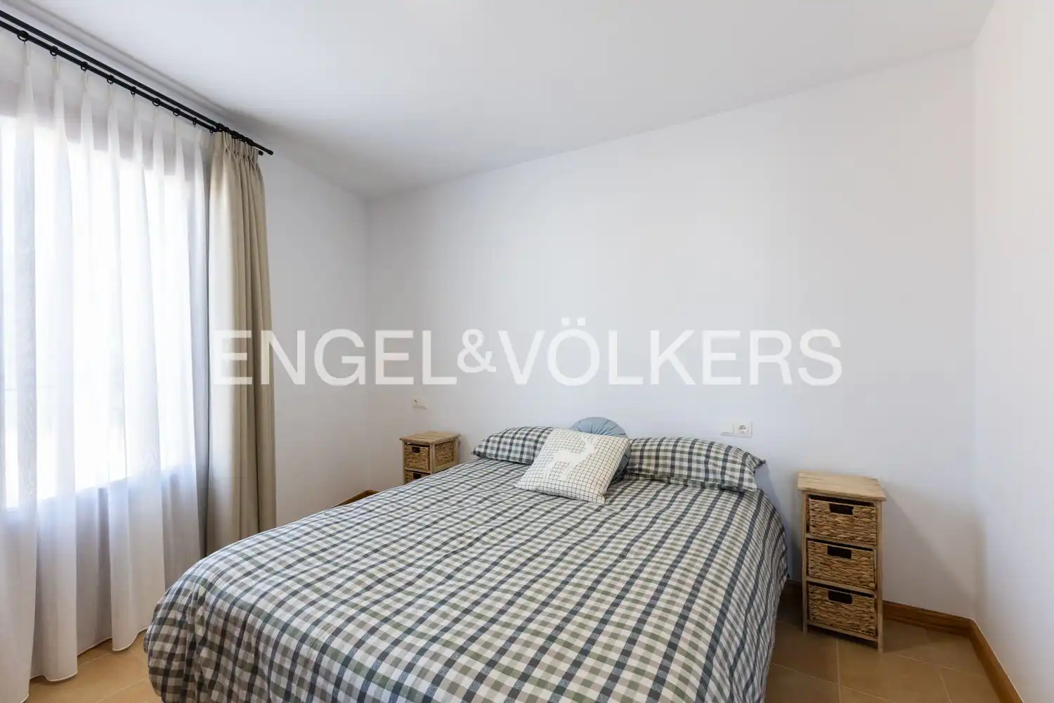 Bedroom of Attic for rent in Chóvar  with Heating, Terrace and Furnished
