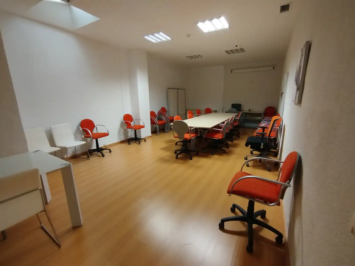 Commercial properties for sale in Castellón de la Plana / Castelló de la Plana  with Air Conditioner, Parquet flooring and Furnished