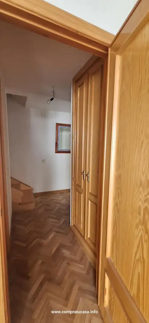 Piso en venta en Segovia con Calefacción, Jardín privado y Parquet