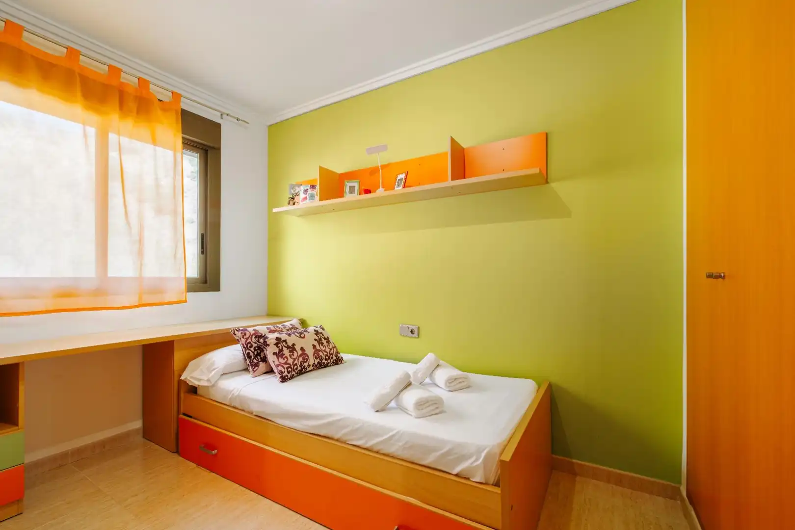Dormitori de Apartament de lloguer en Villajoyosa / La Vila Joiosa amb Aire condicionat, Calefacció i Jardí privat