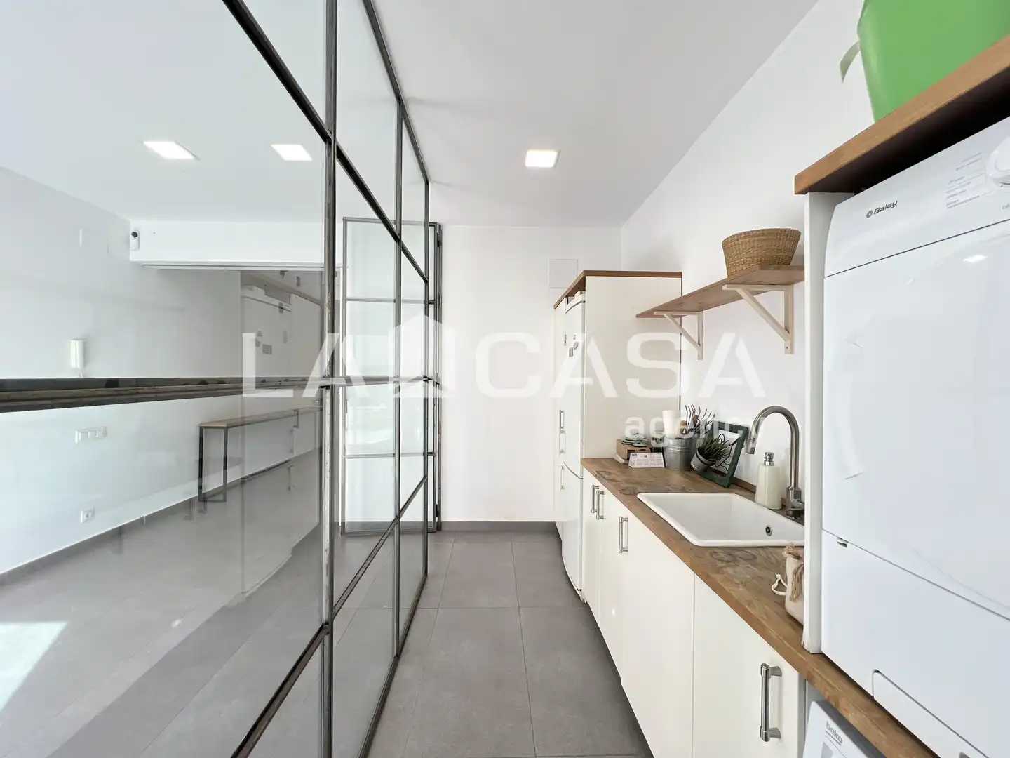 House with terrace for sale in Carrer del General Weyler, imagen 18