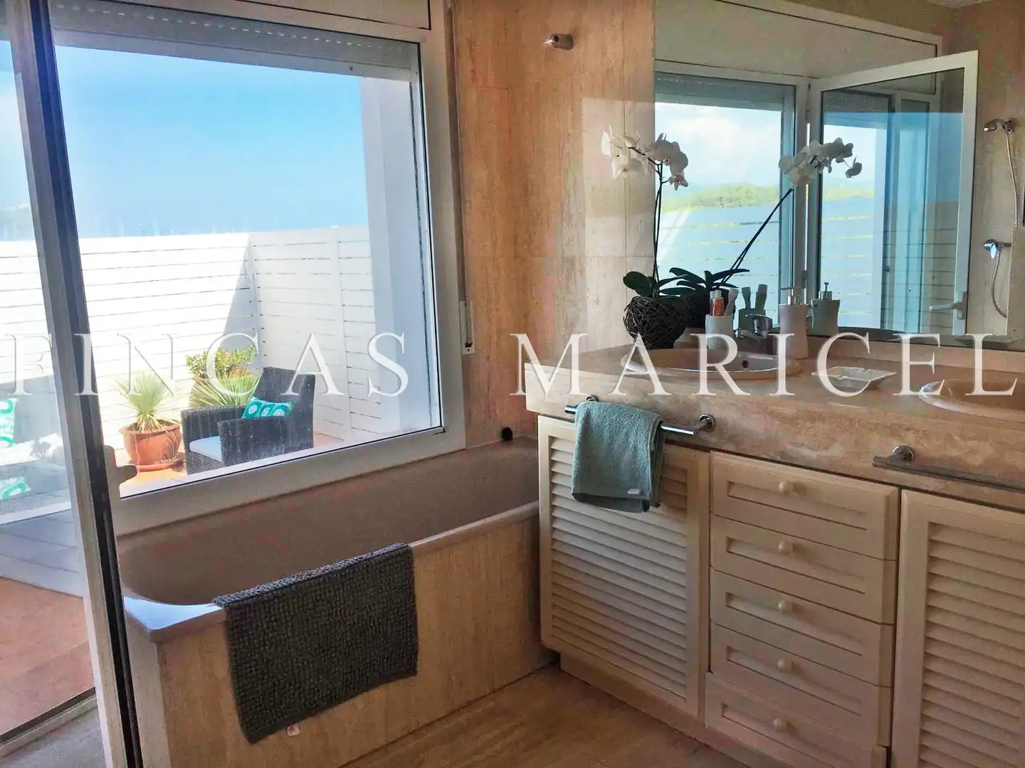 Baño de Casa o chalet en venta en Sitges con Aire acondicionado, Calefacción y Jardín privado