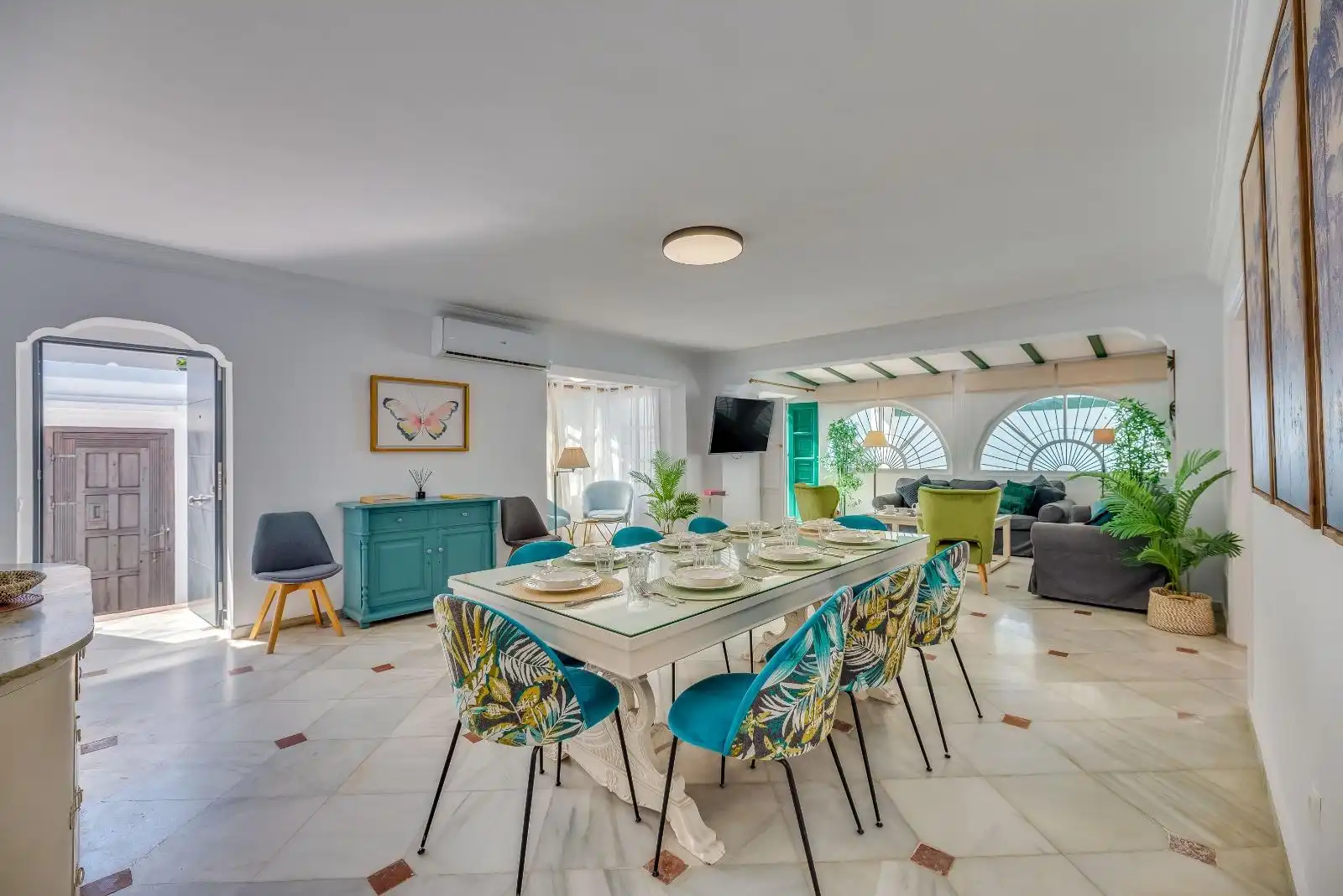 Comedor de Casa o chalet en venta en Marbella con Aire acondicionado, Calefacción y Jardín privado