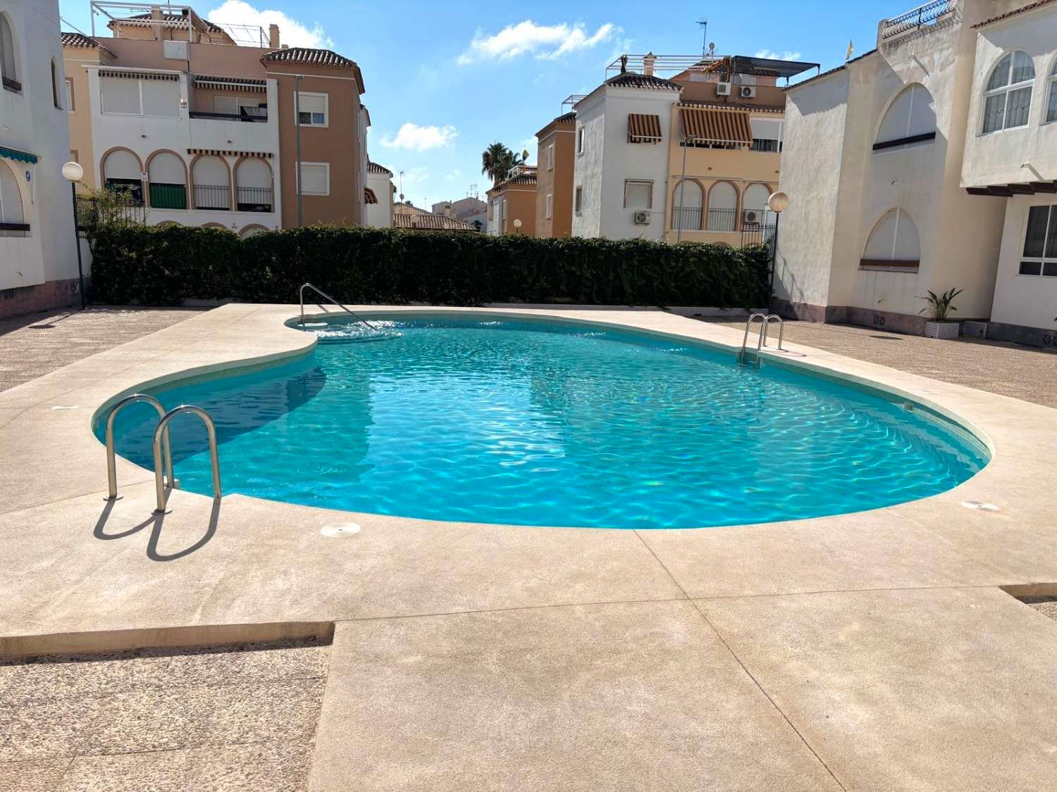 Piscina de Apartament en venda en Torrevieja amb Terrassa i Piscina