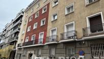 Exterior view of Flat for sale in  Madrid Capital  with Heating, Furnished and Balcony