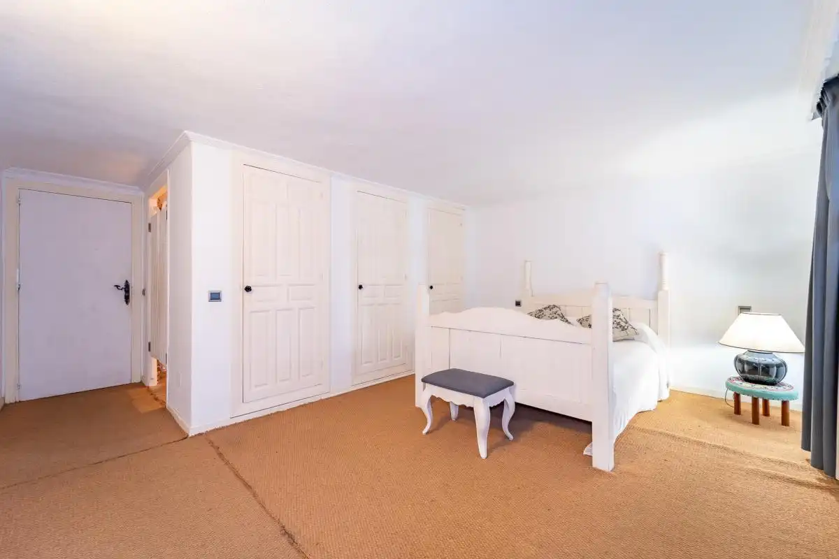 Flat for sale in Marbella  with Air Conditioner, Heating and Private garden