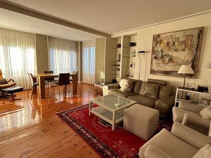 Living room of Flat for sale in  Logroño  with Air Conditioner, Heating and Balcony